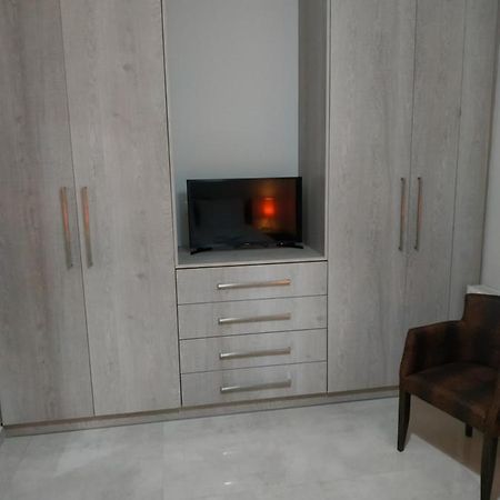 Arxontia 2 Apartment Kalamata Bagian luar foto
