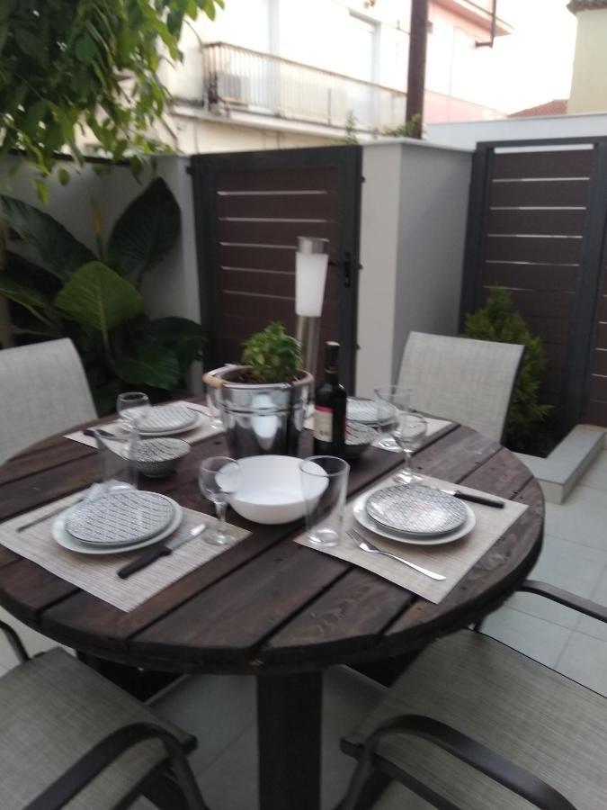 Arxontia 2 Apartment Kalamata Bagian luar foto