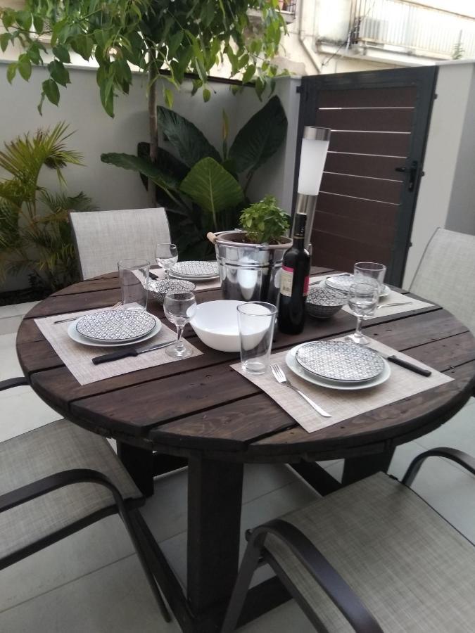 Arxontia 2 Apartment Kalamata Bagian luar foto
