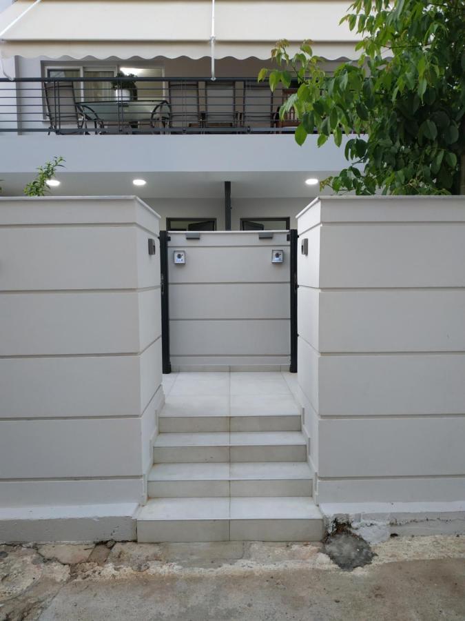 Arxontia 2 Apartment Kalamata Bagian luar foto