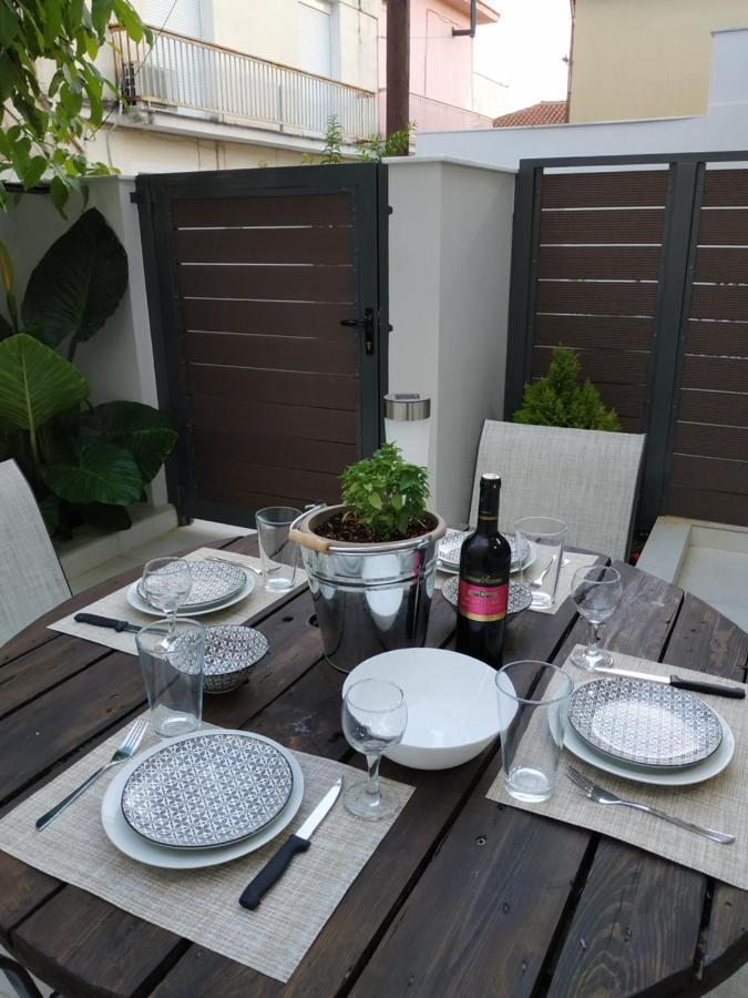 Arxontia 2 Apartment Kalamata Bagian luar foto